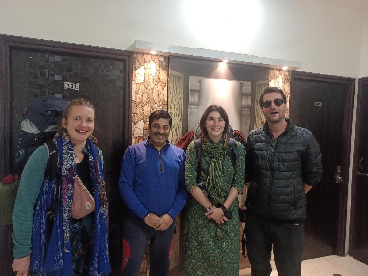 4N Homestay Amritsar Luaran gambar